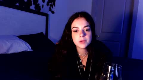 Willow online show from 7, 10, 2025