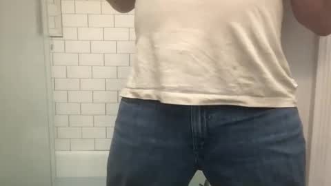 lvguynextdoor440656 online show from 13, 10, 2025