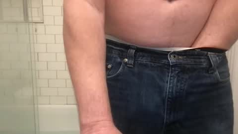 lvguynextdoor440656 online show from 4, 11, 2025