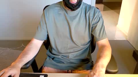 Snapshot of lxgxnd99 chatting on 8, 3, 2026 lxgxnd99 online show from 8, 3, 2026