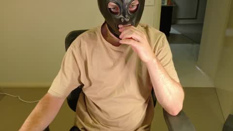 Snapshot of lxgxnd99 chatting on 5, 4, 2026 lxgxnd99 online show from 5, 4, 2026