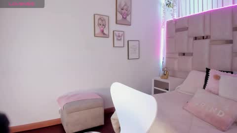 Snapshot of lya_brown chatting on 1, 12, 2025 lya_brown online show from 1, 12, 2025