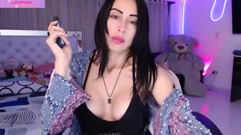 Snapshot of lyann_ chatting on 7, 10, 2025 Lyann  online show from 7, 10, 2025