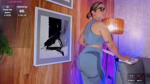 Lyana online show from 28, 9, 2025