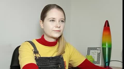 Snapshot of lydiasunny chatting on 21, 11, 2025 Lydia online show from 21, 11, 2025