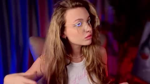 Snapshot of lykava chatting on 19, 9, 2025 simply Eliza online show from 19, 9, 2025