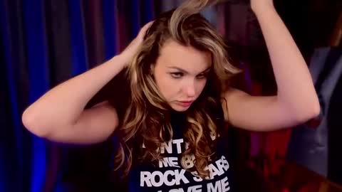 Snapshot of lykava chatting on 4, 10, 2025 simply Eliza online show from 4, 10, 2025