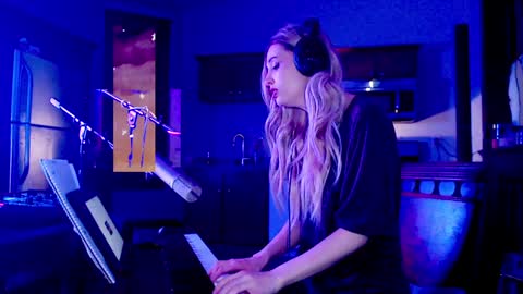 LylacDoll online show from 11, 12, 2024