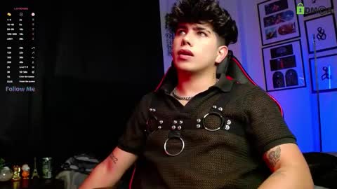 Lyle Bennett Freelance Model online show from 23, 11, 2025