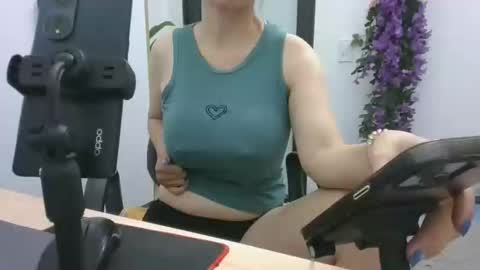 lyli_99 online show from 11, 9, 2025