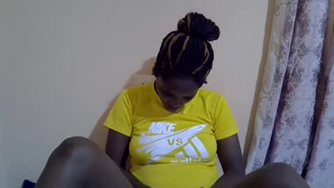 lyn_anna online show from 25, 11, 2025