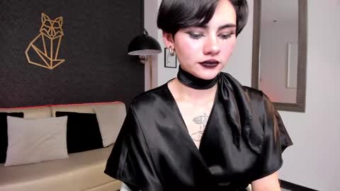 Lyn online show from 8, 2, 2025