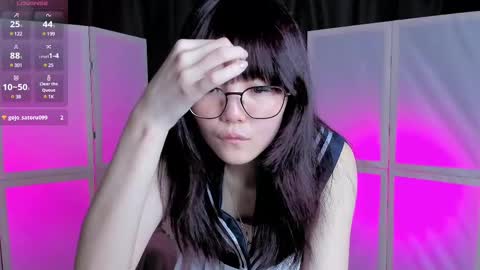 Suki online show from 14, 2, 2025