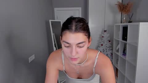 Snapshot of lynn_jackson chatting on 6, 1, 2025 LYNN online show from 6, 1, 2025