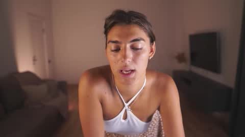 Snapshot of lynn_jackson chatting on 20, 10, 2025 LYNN online show from 20, 10, 2025