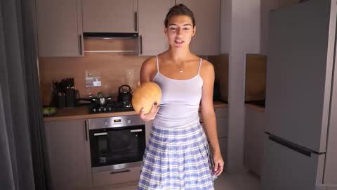 Snapshot of lynn_jackson chatting on 26, 10, 2025 LYNN online show from 26, 10, 2025