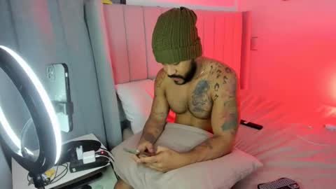 Lyon Dark online show from 11, 1, 2026