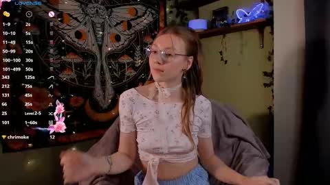 Snapshot of lyra_thenymph chatting on 12, 10, 2025 Lyra online show from 12, 10, 2025