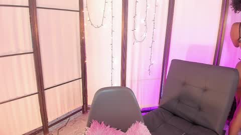 Snapshot of lyrafrost5 chatting on 31, 3, 2026 lyrafrost5 online show from 31, 3, 2026