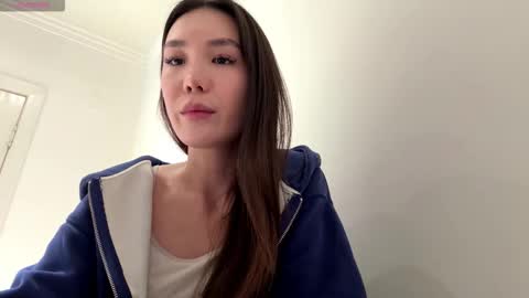 Amelia online show from 4, 2, 2026