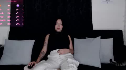 Snapshot of lyshana chatting on 4, 3, 2025 lyshana online show from 4, 3, 2025