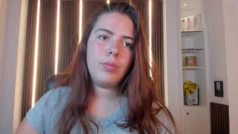 Snapshot of lyssa_muller chatting on 27, 10, 2025 Lyssa Everyday From 0700 to 1630 Col Time online show from 27, 10, 2025