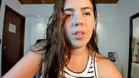 Snapshot of lyssa_muller chatting on 6, 11, 2025 Lyssa Everyday From 0700 to 1630 Col Time online show from 6, 11, 2025