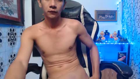 Snapshot of lyubovmoya3 chatting on 18, 1, 2025 SWEETPINOY online show from 18, 1, 2025