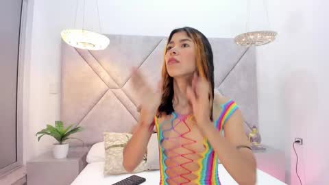 Lyxi online show from 2, 3, 2025