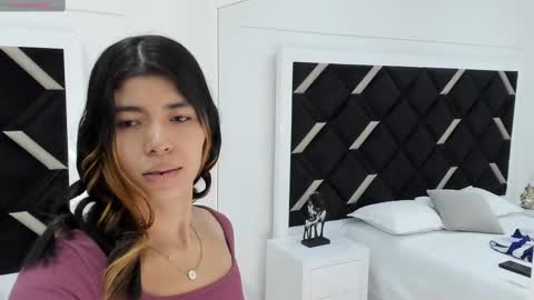 Lyxi online show from 26, 9, 2025