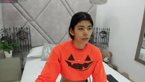 Lyxi online show from 1, 10, 2025
