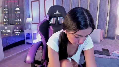 Snapshot of lyzzi_smith01 chatting on 14, 2, 2025 Lizzy smith online show from 14, 2, 2025