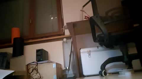 Snapshot of m1guele chatting on 19, 12, 2025 Fucklover online show from 19, 12, 2025