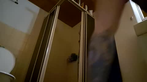 Snapshot of m1guele chatting on 11, 1, 2026 Fucklover online show from 11, 1, 2026