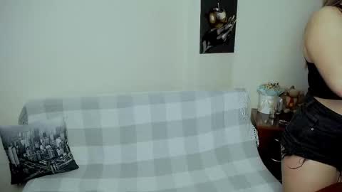 Snapshot of m_vikki chatting on 16, 9, 2025 Vikki online show from 16, 9, 2025