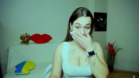 Snapshot of m_vikki chatting on 13, 11, 2025 Vikki online show from 13, 11, 2025