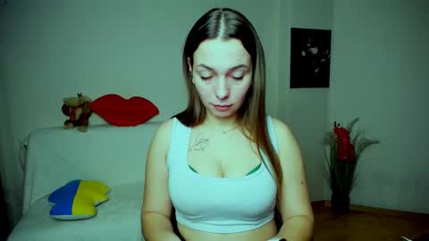 Snapshot of m_vikki chatting on 22, 11, 2025 Vikki online show from 22, 11, 2025