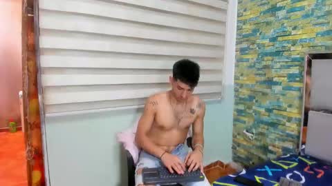 itgram pezlo josue online show from 3, 2, 2025