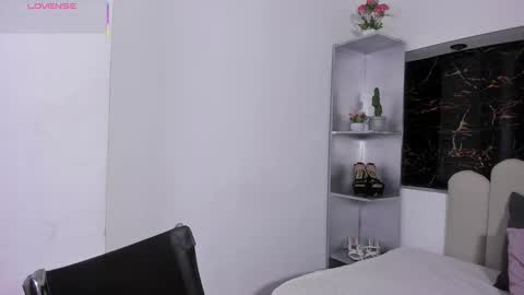 Snapshot of maazikeen chatting on 28, 10, 2025 Mazikeen online show from 28, 10, 2025