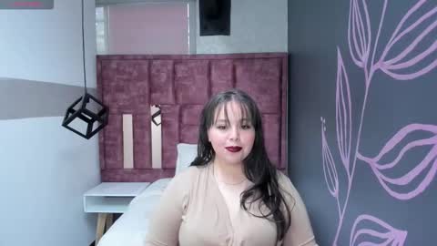 MABEL GRAY online show from 5, 2, 2026