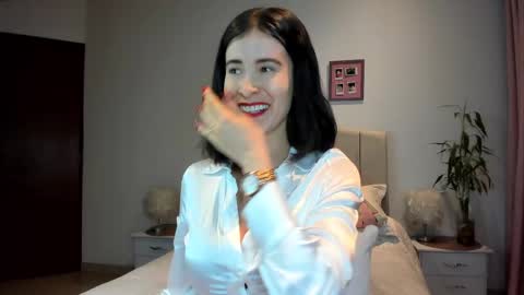Macarena online show from 12, 3, 2025