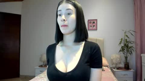 Macarena online show from 22, 9, 2025
