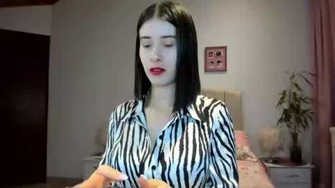 Macarena online show from 25, 9, 2025