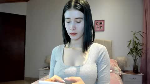 Macarena online show from 1, 10, 2025