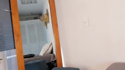 Macarena  online show from 8, 10, 2025