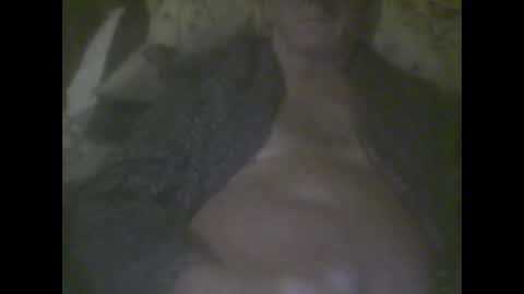 Snapshot of macbewdekan25 chatting on 30, 11, 2025 macbewdekan25 online show from 30, 11, 2025