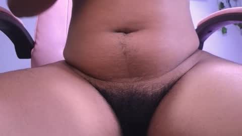 Snapshot of macey_hairy chatting on 31, 10, 2025 Macey Elliot Modelo Independiente online show from 31, 10, 2025