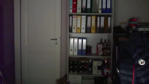 Snapshot of macfly67 chatting on 16, 12, 2024 macfly67 online show from 16, 12, 2024