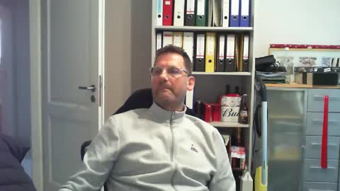 Snapshot of macfly67 chatting on 24, 12, 2024 macfly67 online show from 24, 12, 2024