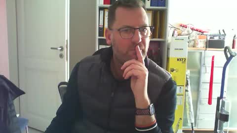 macfly67 online show from 16, 1, 2026